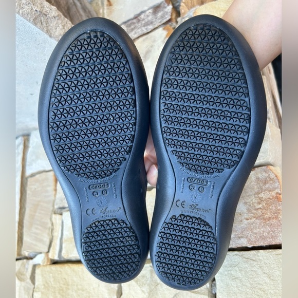 CROCS Brooklyn black Iconic Comfort ballerina style shoe Sz-W8.  A - Picture 9 of 9